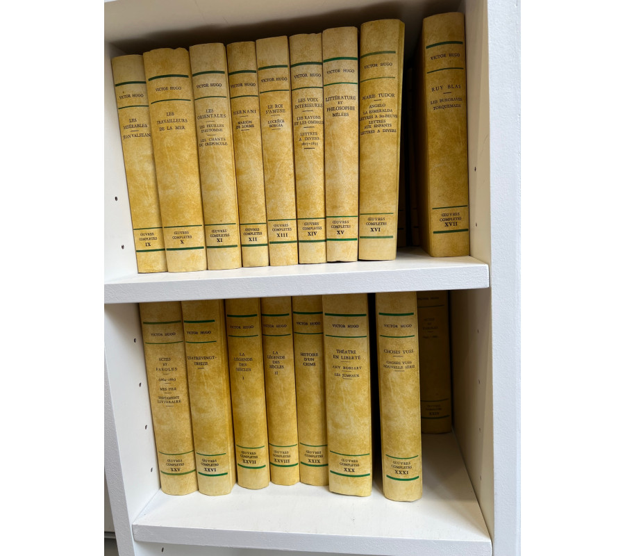 2 Livres Anciens œuvres De Victor Hugo Reliure Cuir